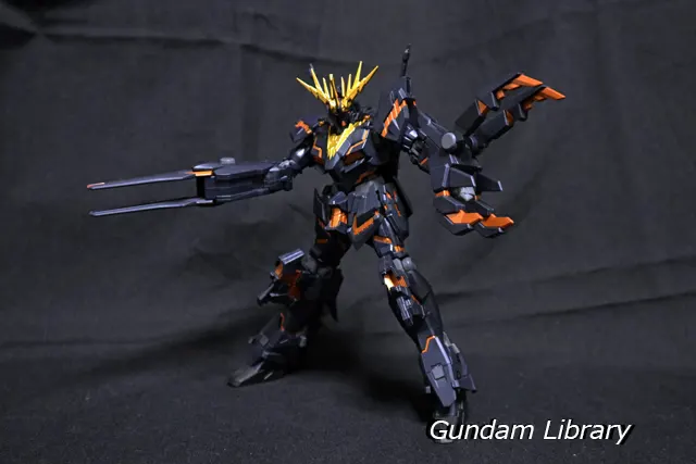 Gundam Universe　バンシィ
