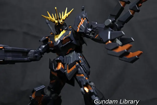 Gundam Universe　バンシィ