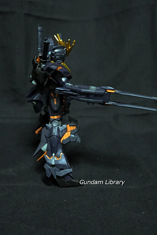Gundam Universe　バンシィ