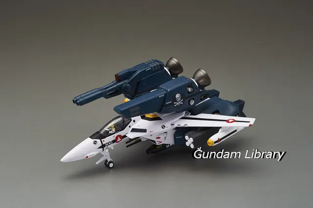 バルキリー　完全変形　ロイフォッカー　アルカディア