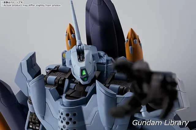 HI-METAL R VF-０A フェニックス　マクロスゼロ