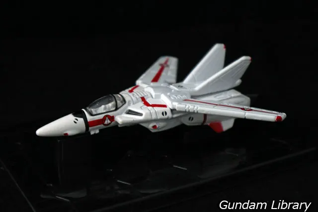 マクロス　トミカ　VF-1J 輝機