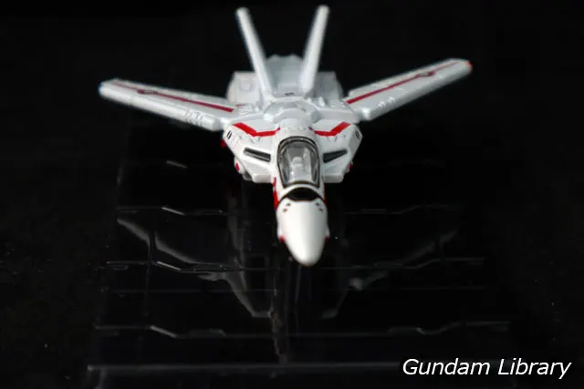 マクロス　トミカ　VF-1J 輝機