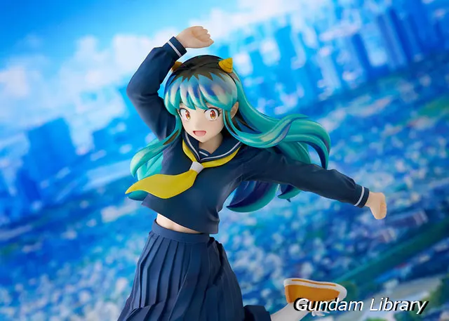 ラムちゃん制服姿　うる星やつら　キューズQ