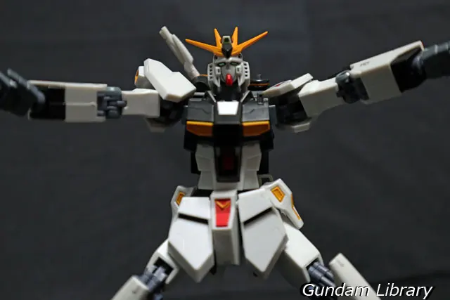 ROBOT魂　νガンダム