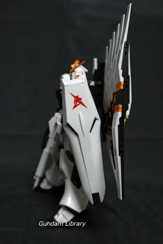 ROBOT魂　νガンダム
