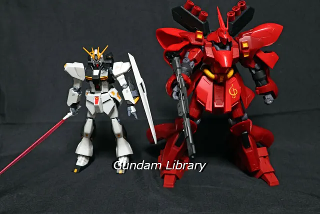 ROBOT魂　νガンダム　サザビーとの戦い