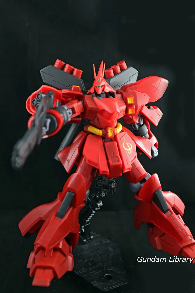 サザビー　GUNDAM UNIVERSE
