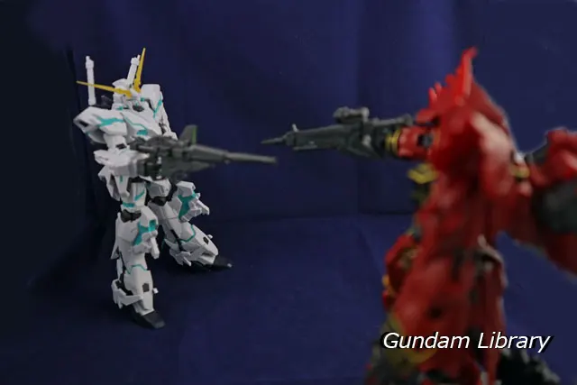 Gundam Universe　シナンジュ